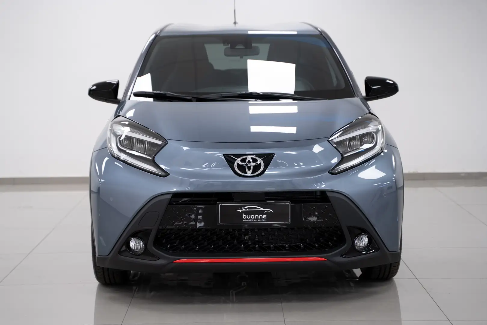Toyota Aygo X UNDERCOVER 1.0 72CV NEW MODEL FULL OPT P. CONS ITA Grigio - 2