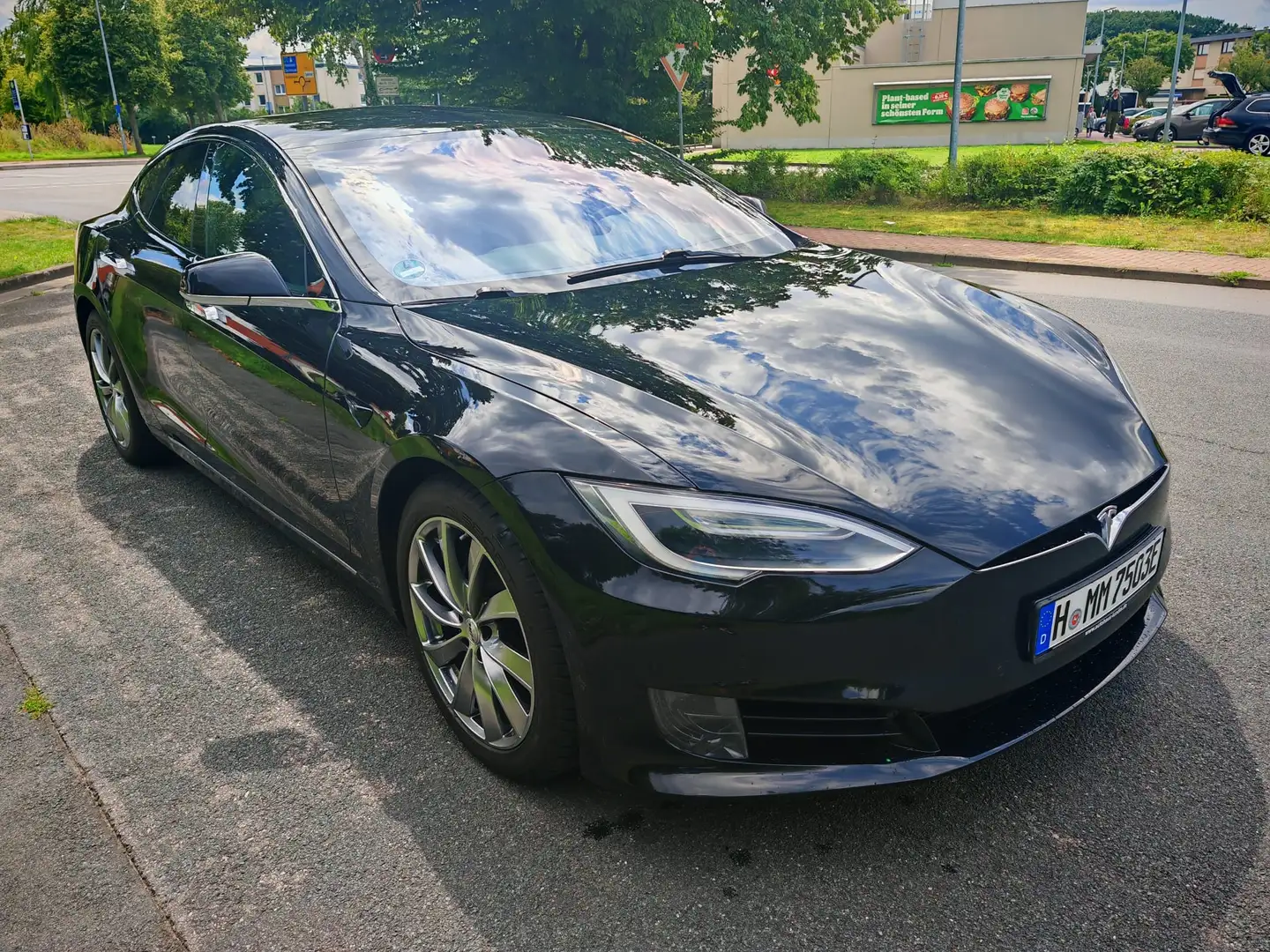 Tesla Model S Model S 90D Allradantrieb Чорний - 2