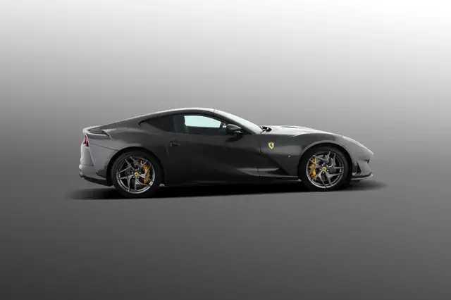 Ferrari 812 view 20