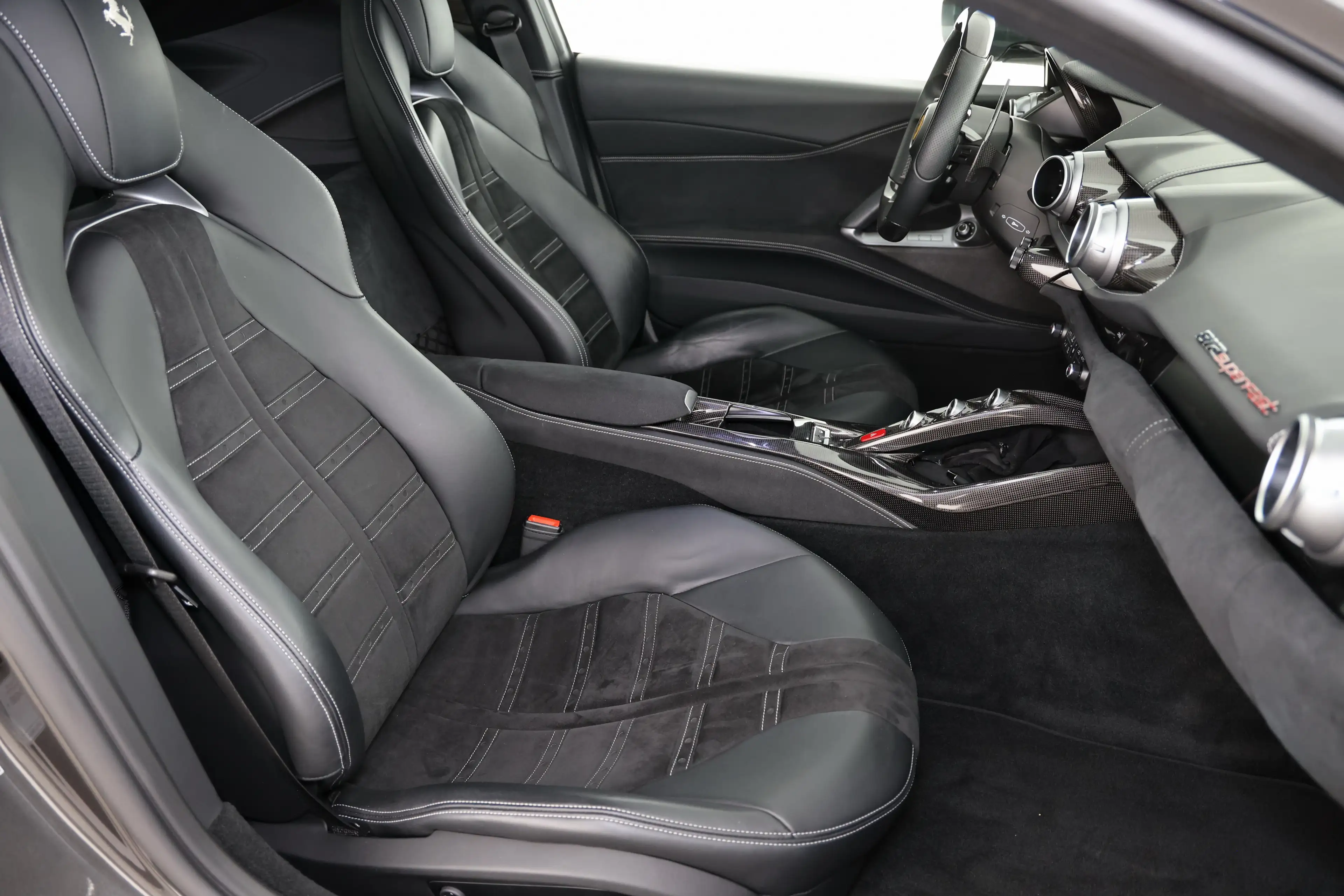Ferrari 812 Superfast ATELIER — photo 5