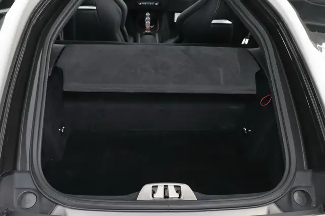 Ferrari 812 view 29