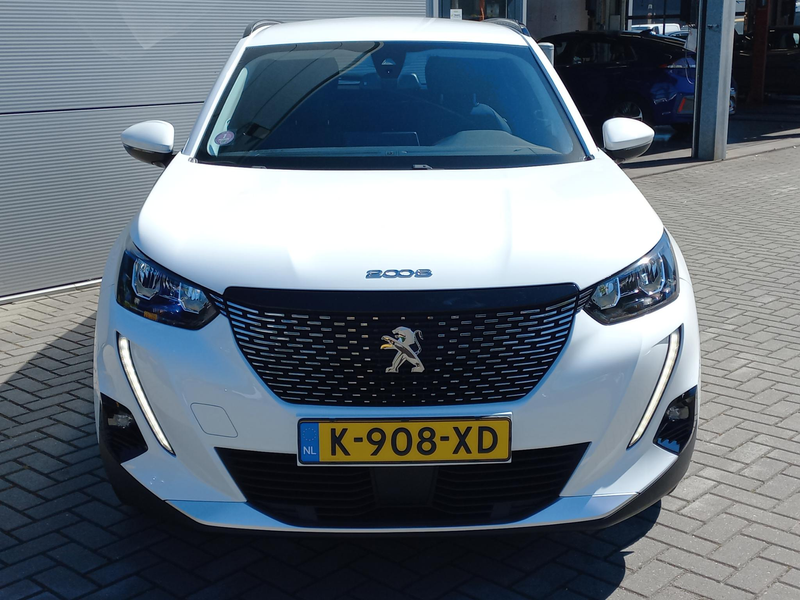 Peugeot 2008 1.2T 100pk Allure Pack | Climate control | Navigat — photo 2