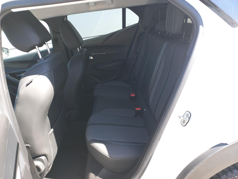 Peugeot 2008 1.2T 100pk Allure Pack | Climate control | Navigat — photo 15