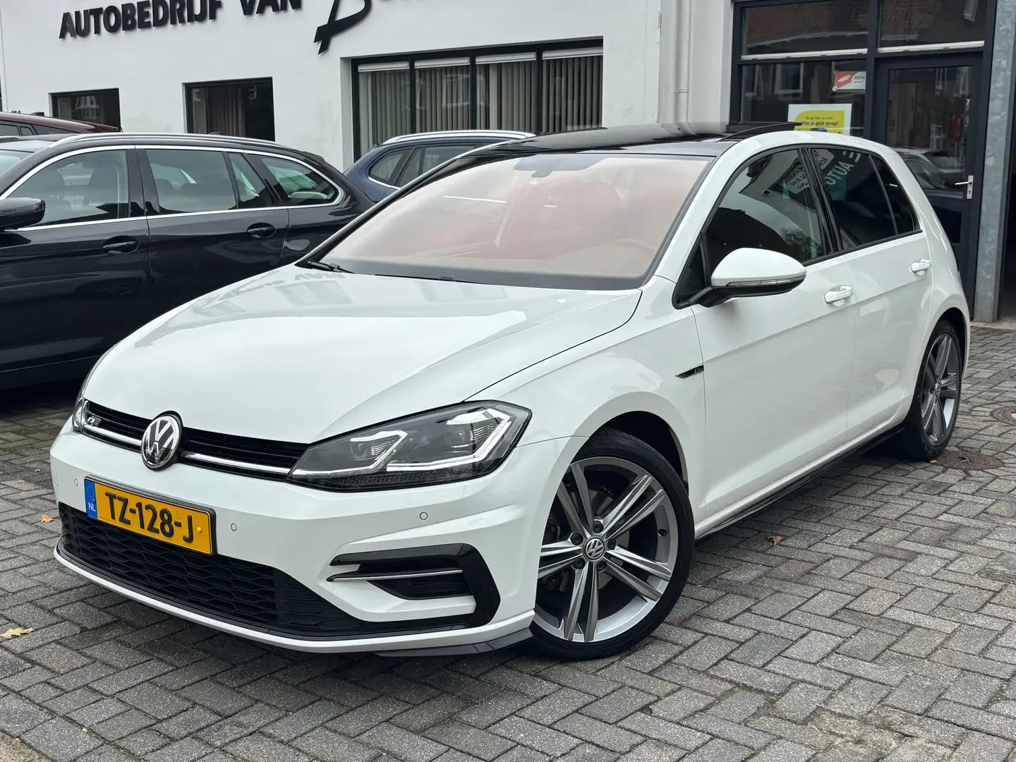 Volkswagen Golf 1.5 TSI Highline Business R, Apple Carplay/Android Bianco - 1
