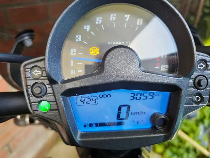 Kawasaki Vulcan S - foto 8