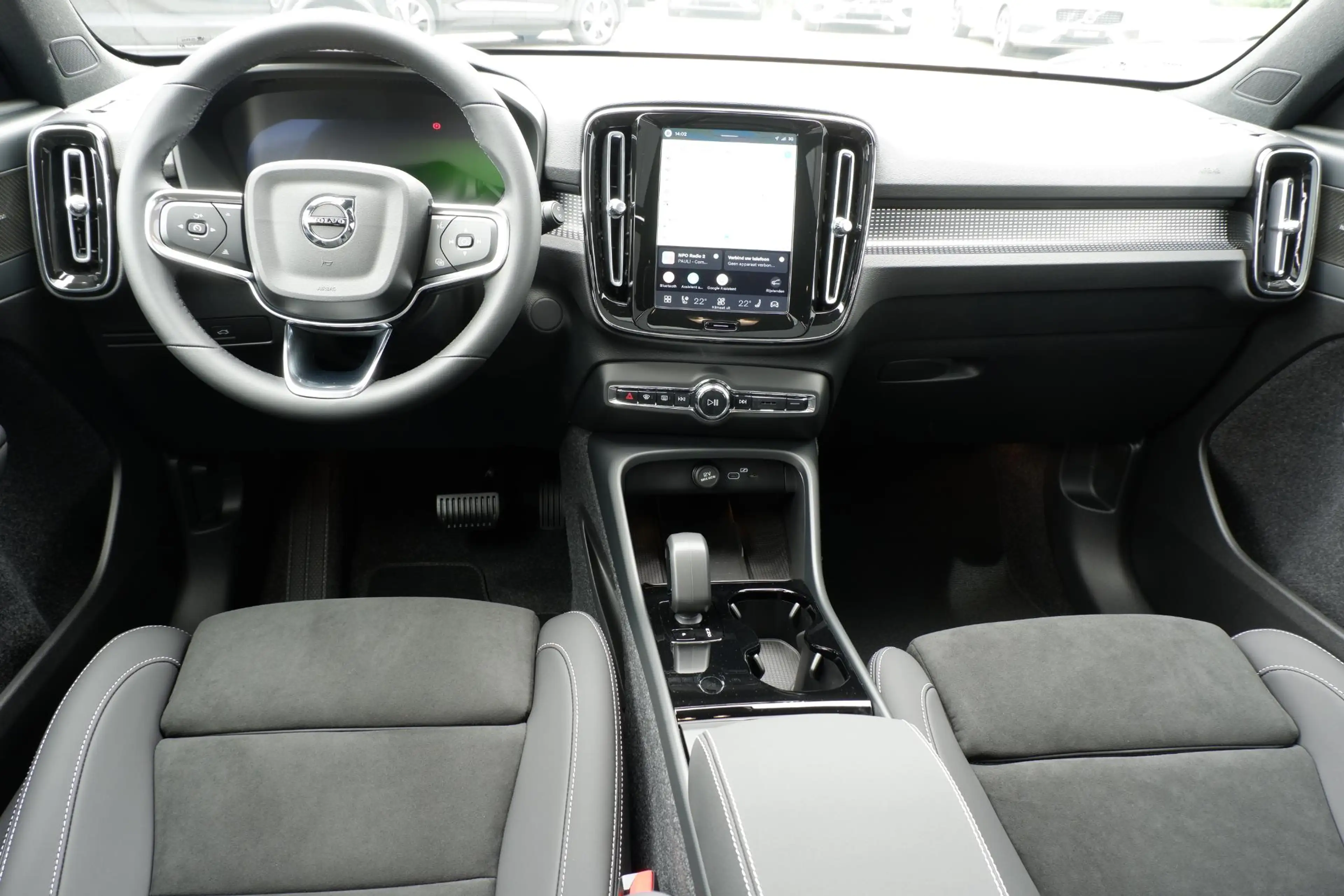 Volvo EX40 Single Motor Extended Range Ultra Europa 82 kWh | — photo 4