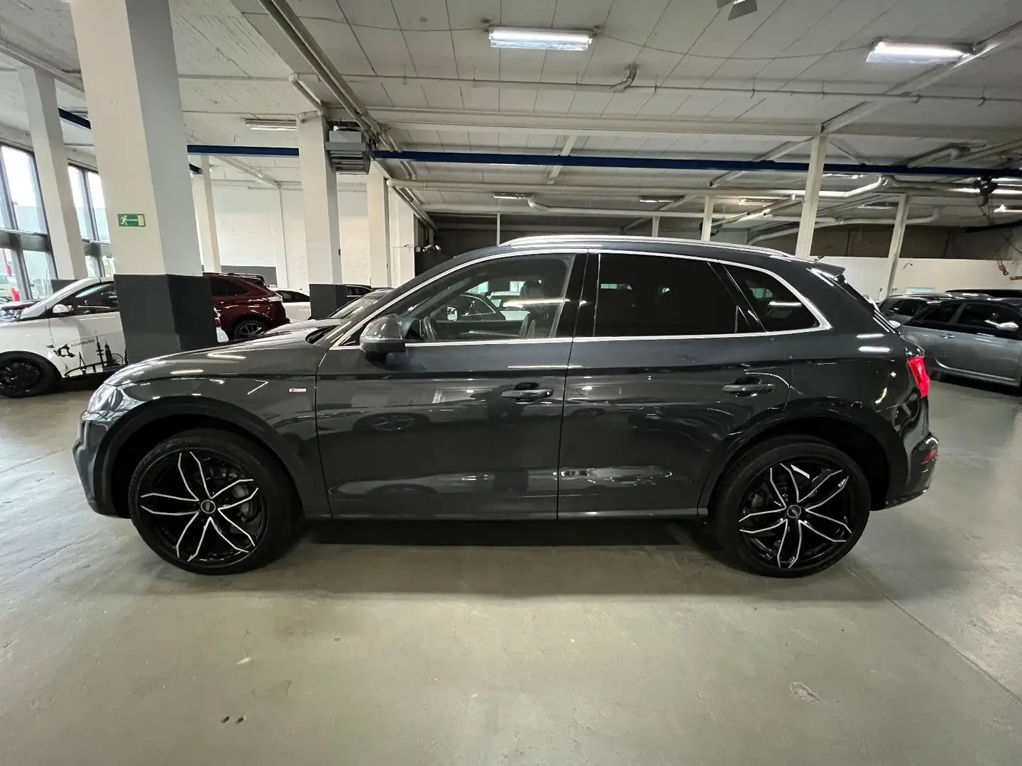 Audi Q5 QUATTRO 3X S-LINE PANO M.LED ACC 360°K 21´ALU Gris - 2