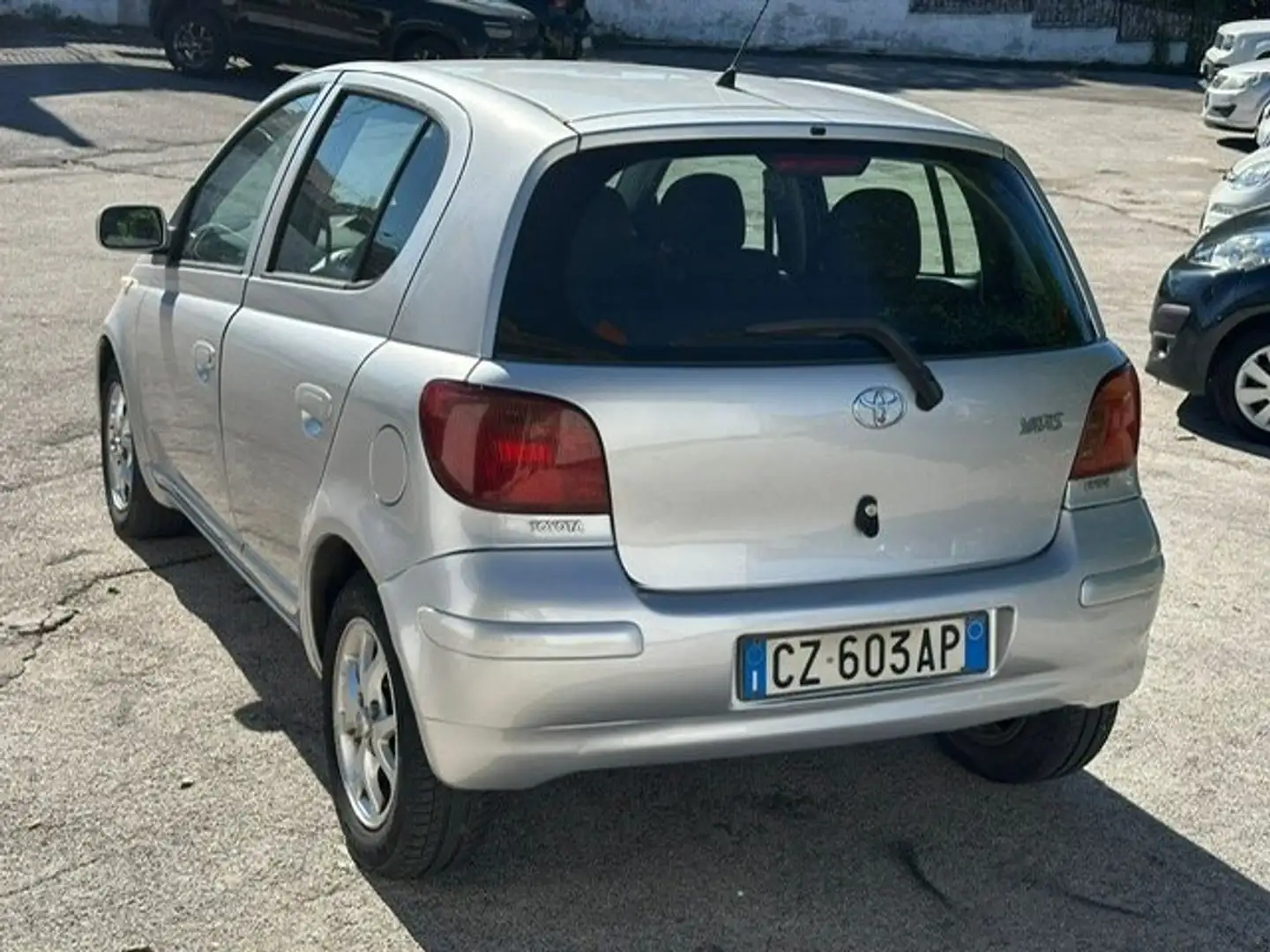 Toyota Yaris Yaris I  5p 1.3 Sol Blue auto GPL Argento - 2