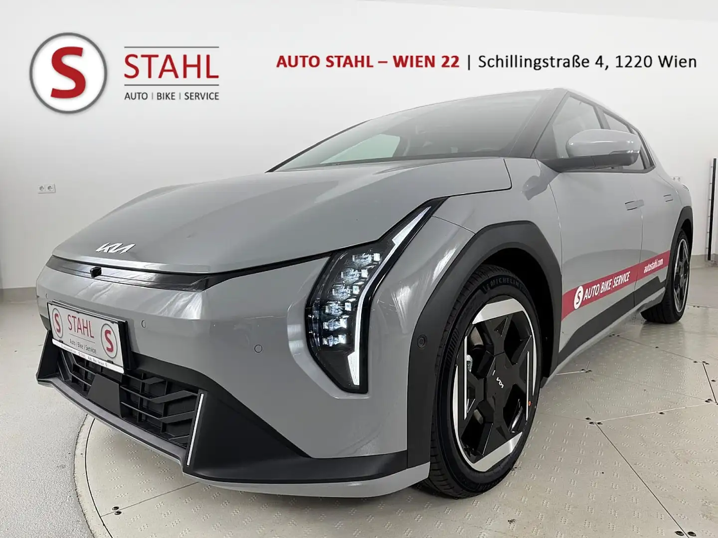 Kia EV4 HB Earth Plus 81,4kWh FWD Dynamic Style Paket |... Grau - 1