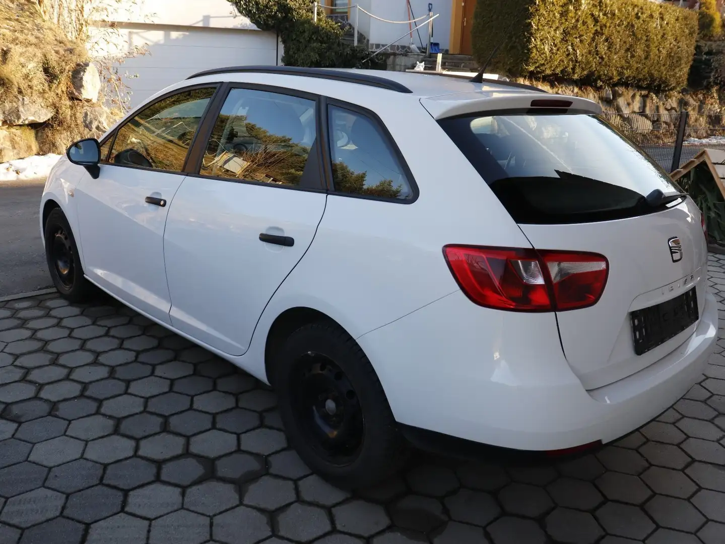 SEAT Ibiza ST Reference **GEPFLEGT** 1,6 TDI CR DPF Weiß - 2