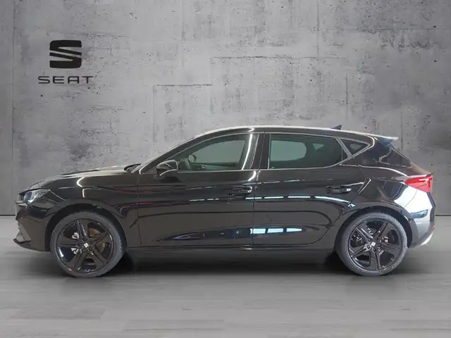 Seat Leon view 4