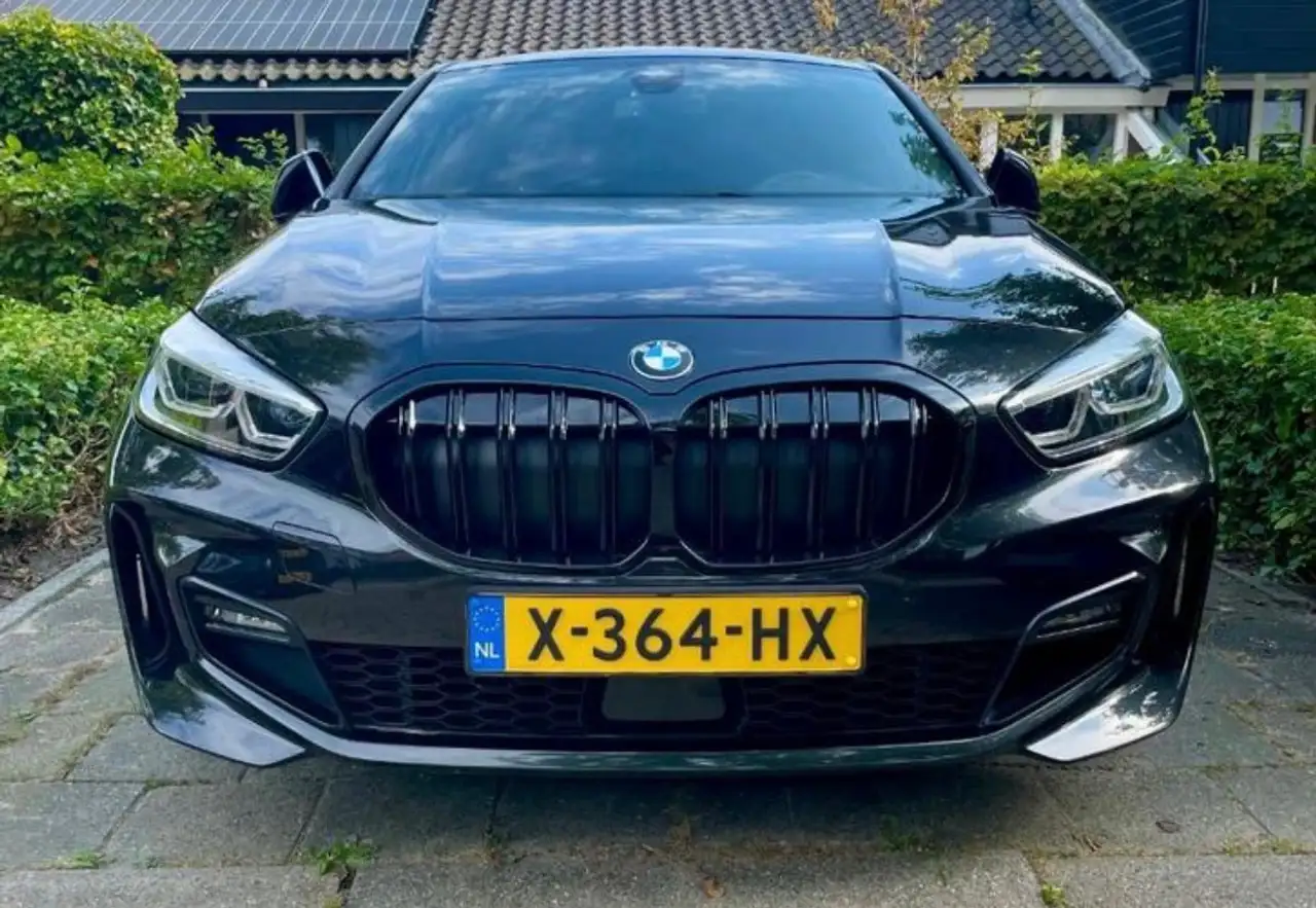 BMW 120