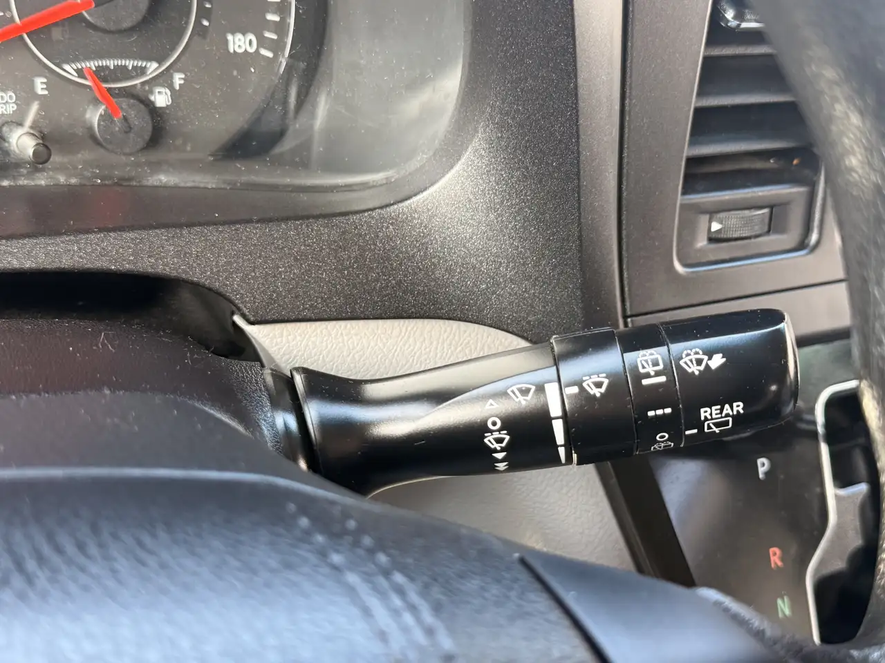 Toyota Sienna снимка Toyota Sienna