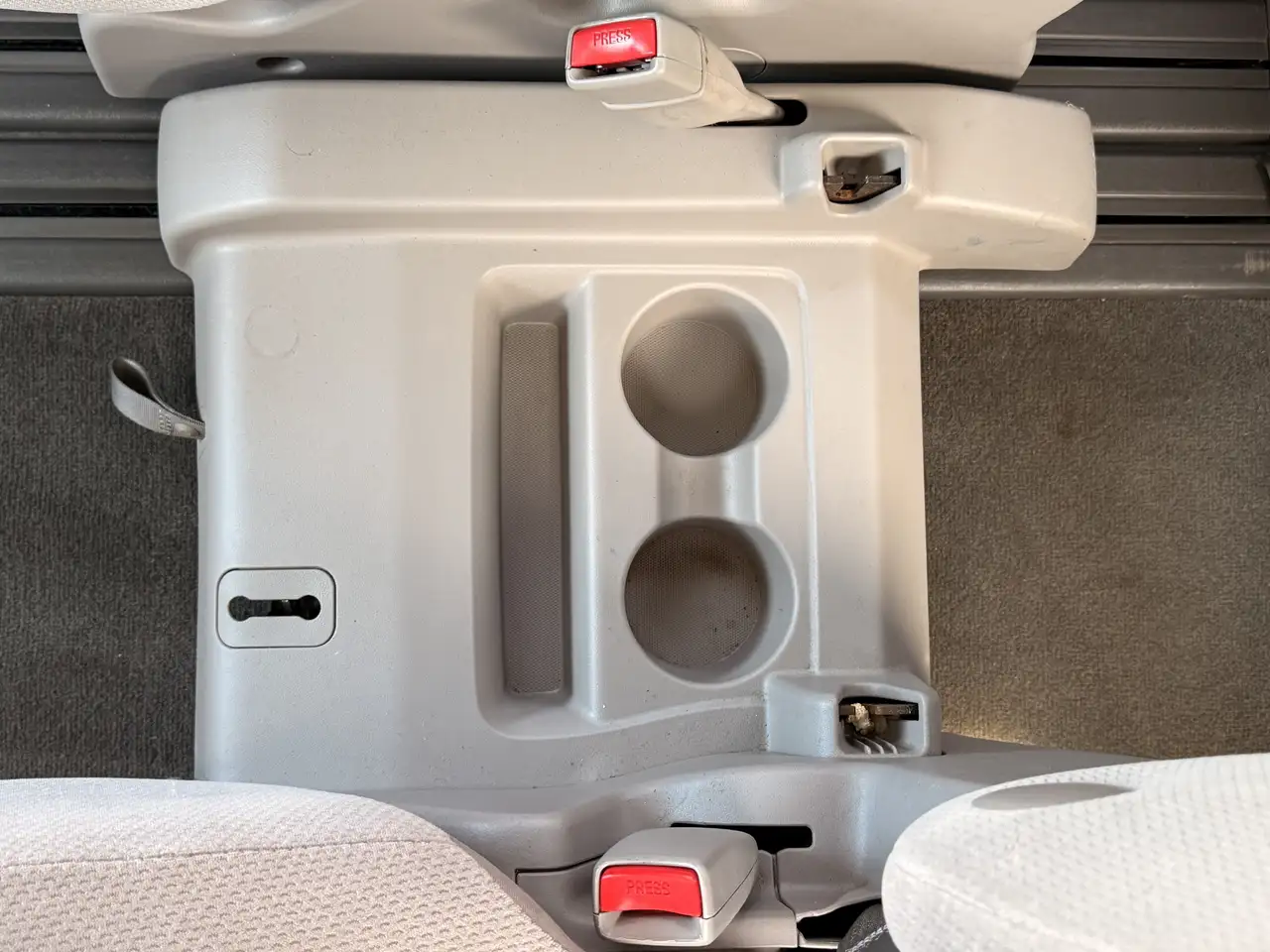 Toyota Sienna снимка Toyota Sienna