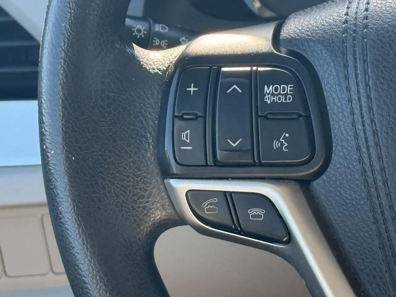 Toyota Sienna снимка Toyota Sienna