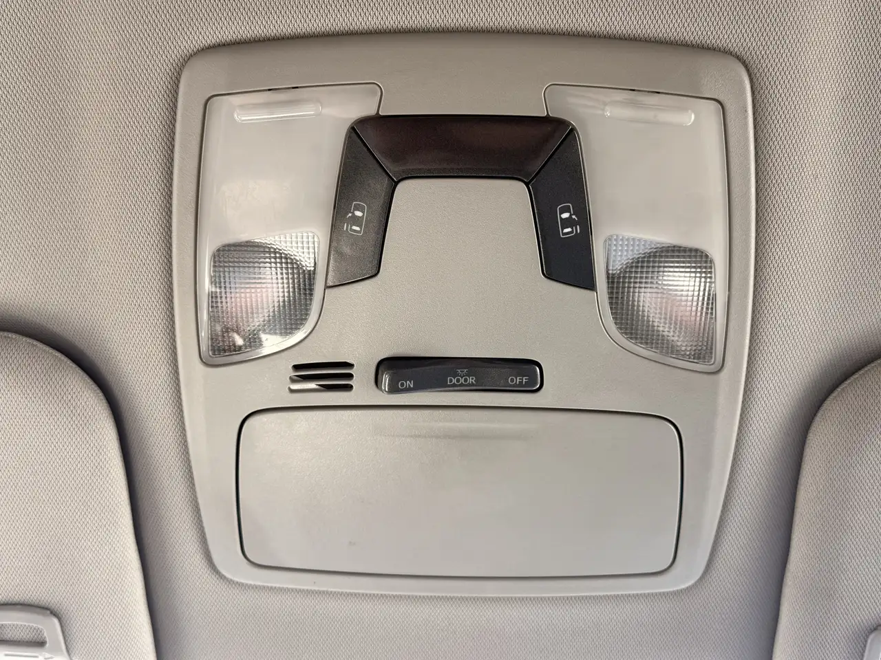 Toyota Sienna снимка Toyota Sienna