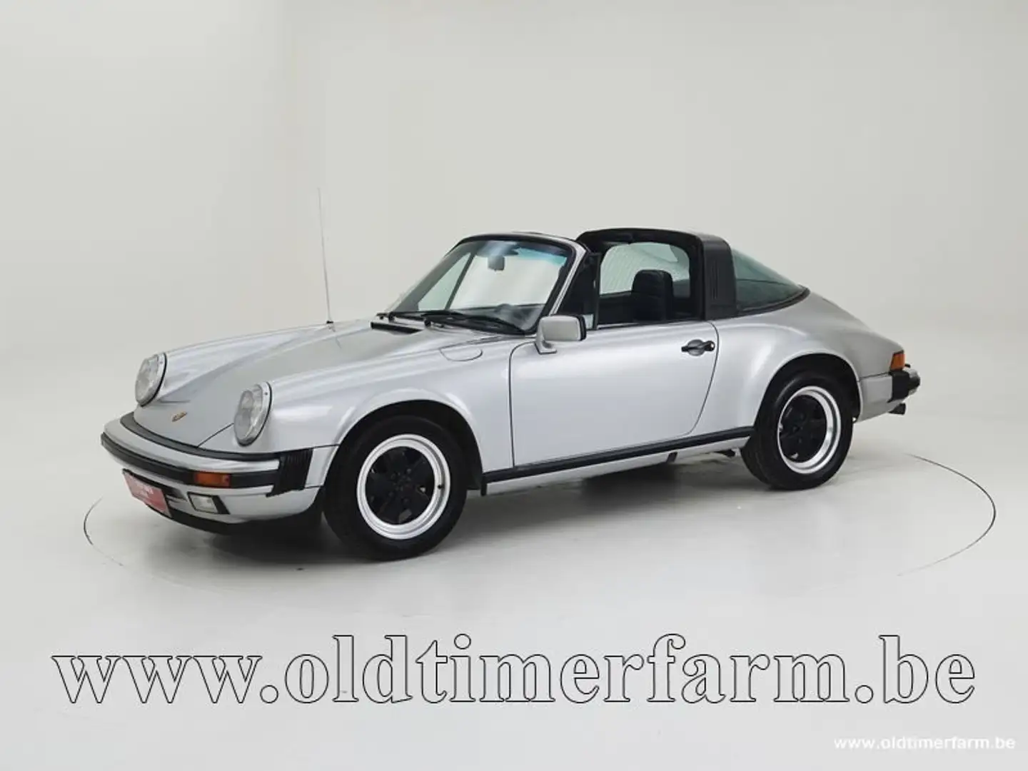 Porsche 911 3.0 SC Targa '80 CH3293 Argent - 1