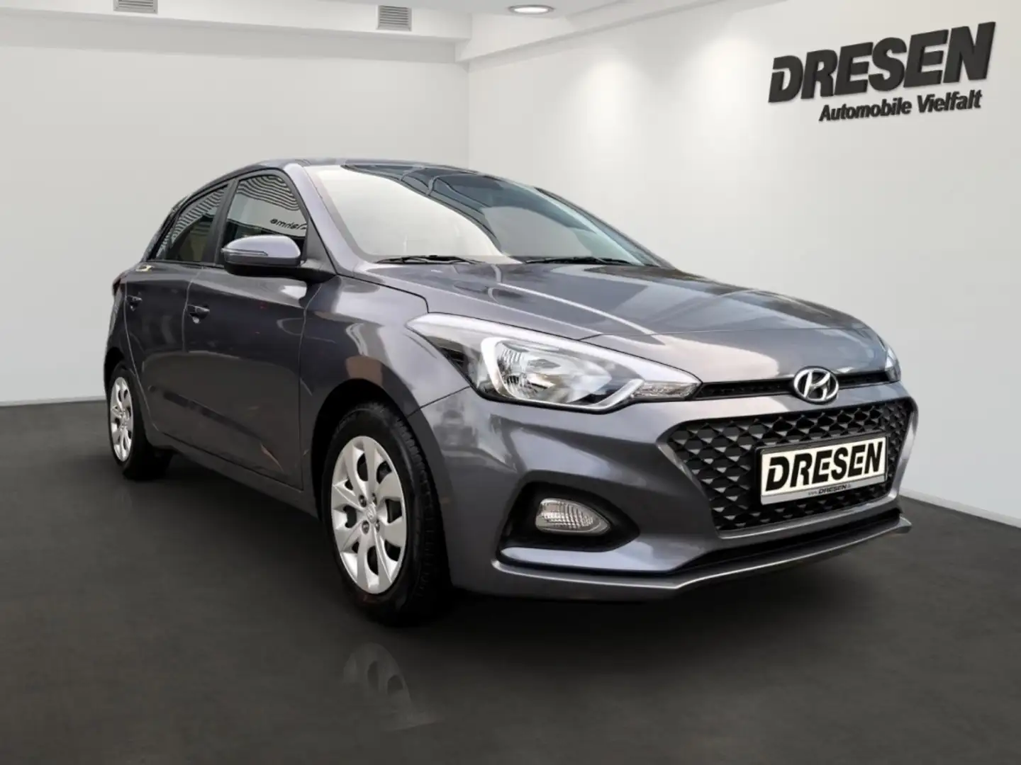 Hyundai i20 Select 1.2 Allwetterreifen*Klima* Grijs - 2