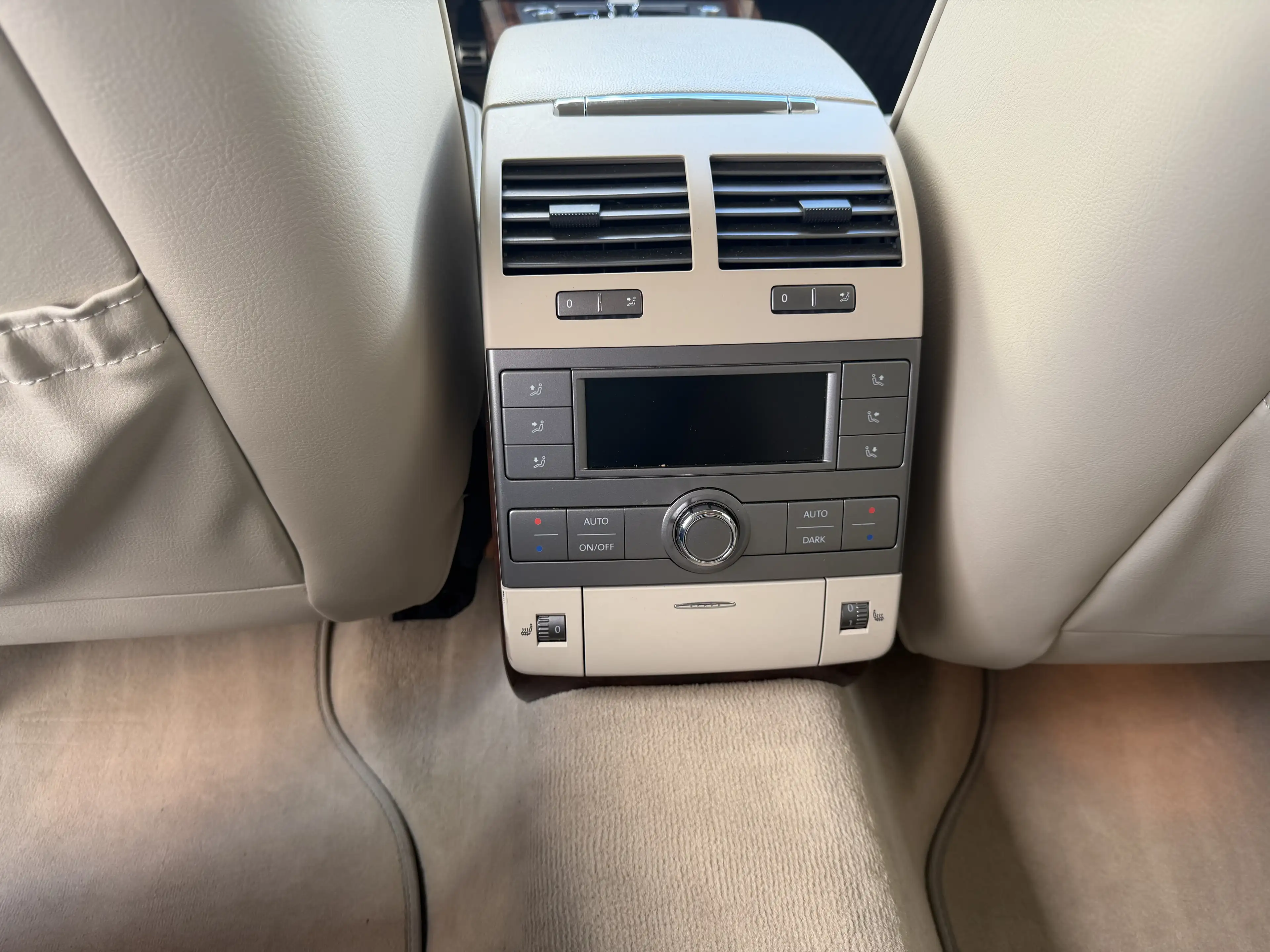 Volkswagen Phaeton V6 TDI 5-Sitzer 4Motion — photo 8