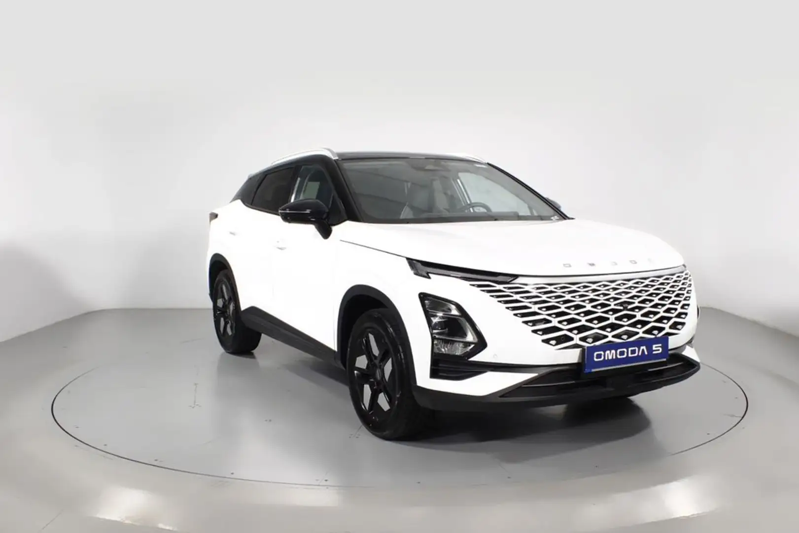 Omoda 5 1.6 T-GDI 108KW PREMIUM DCT P Blanco - 1