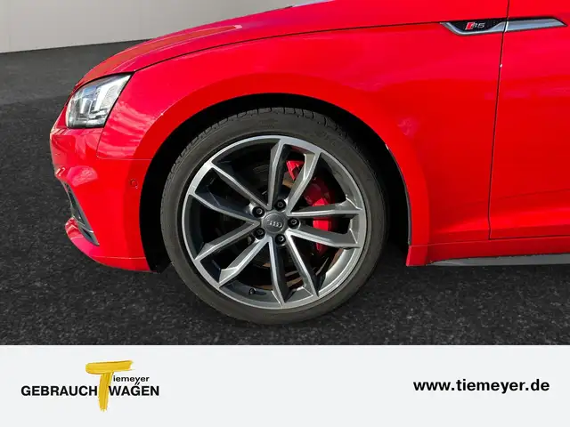 Audi S5 view 9