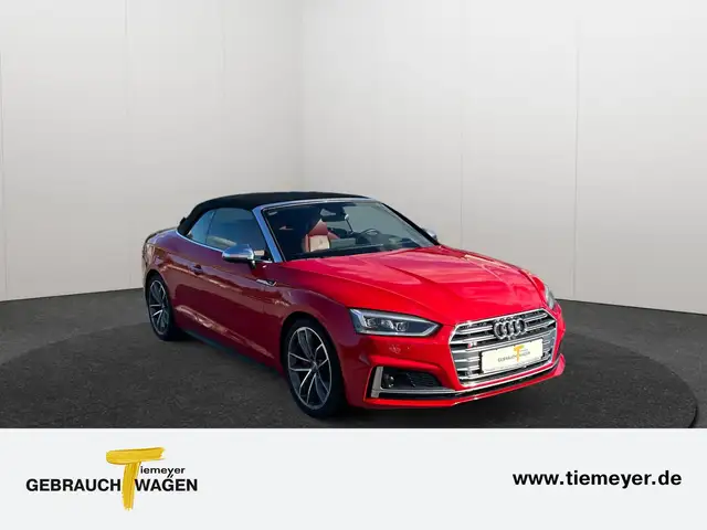 Audi S5 view 3
