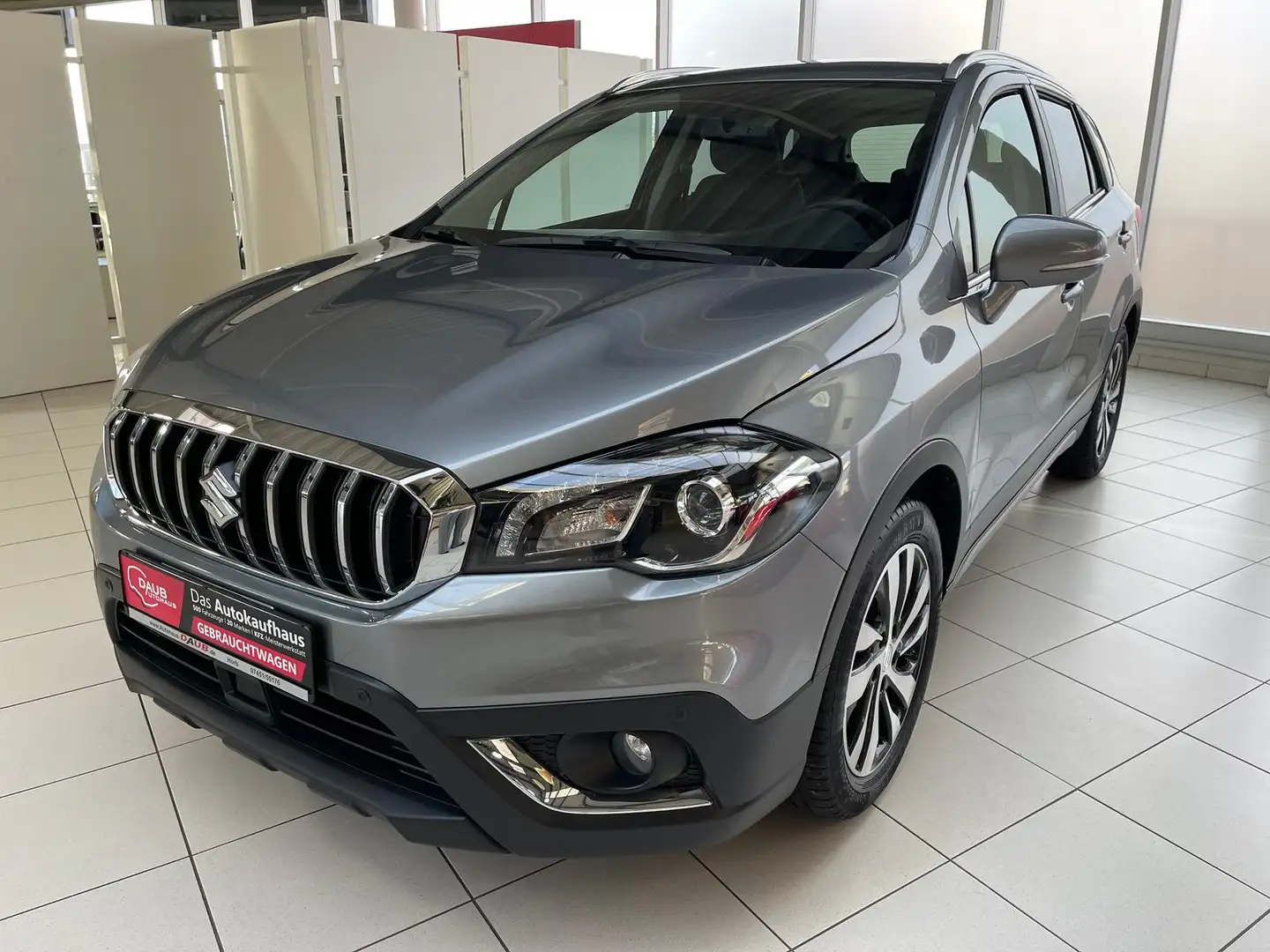 Suzuki SX4 S-Cross 1.4 Comfort+4x4+Automatik+Leder+Pano Grau - 2