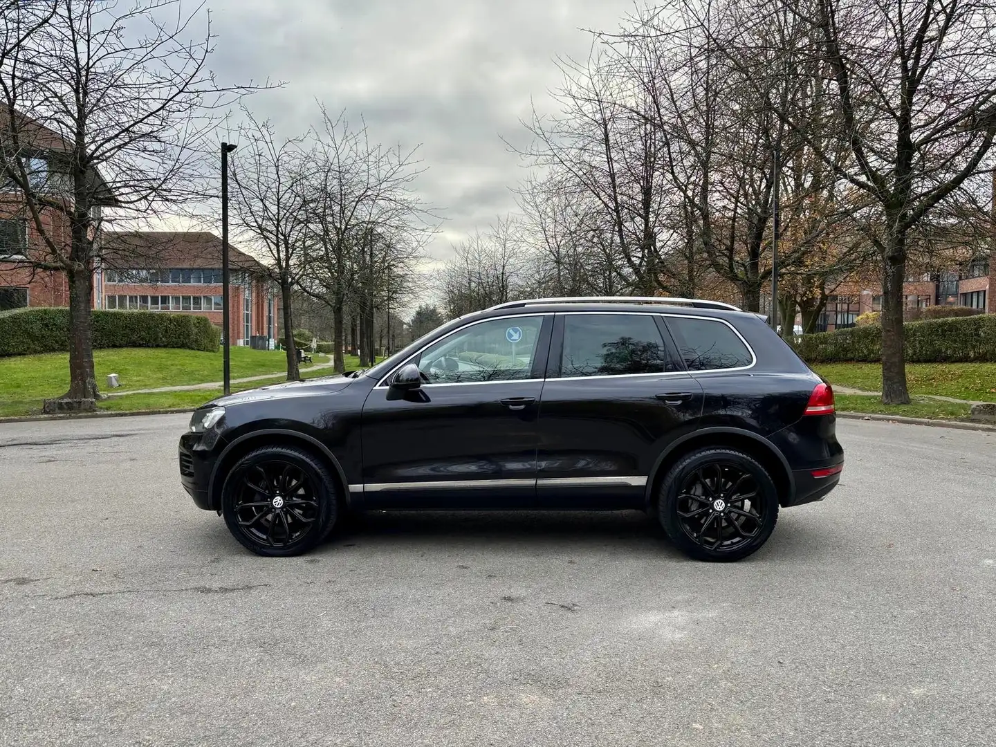 Volkswagen Touareg 3.0 CR TDi V6 BM Tech.DPF ** Top Condition ** Noir - 1