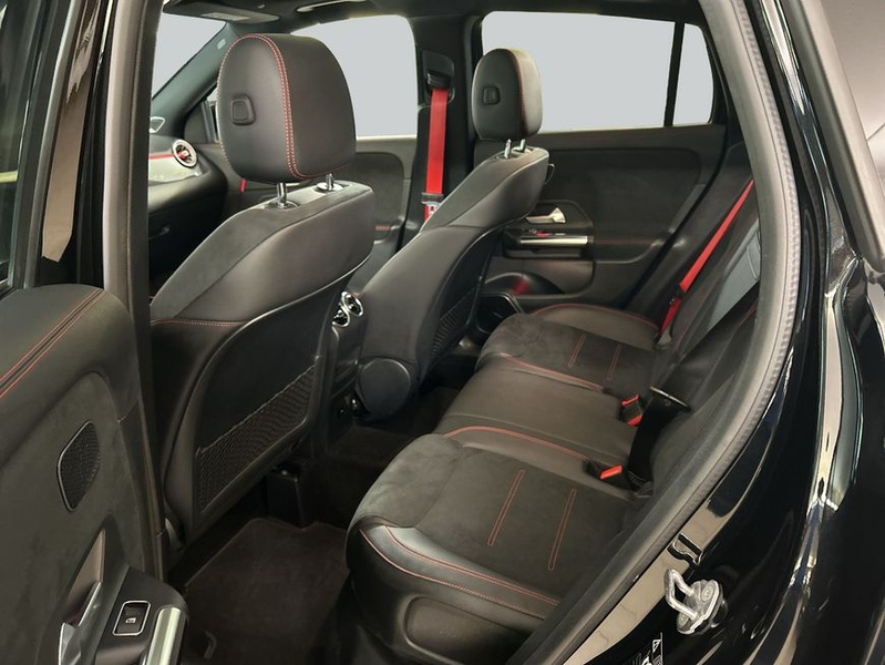 Mercedes-Benz GLA 35 AMG GLA — photo 11