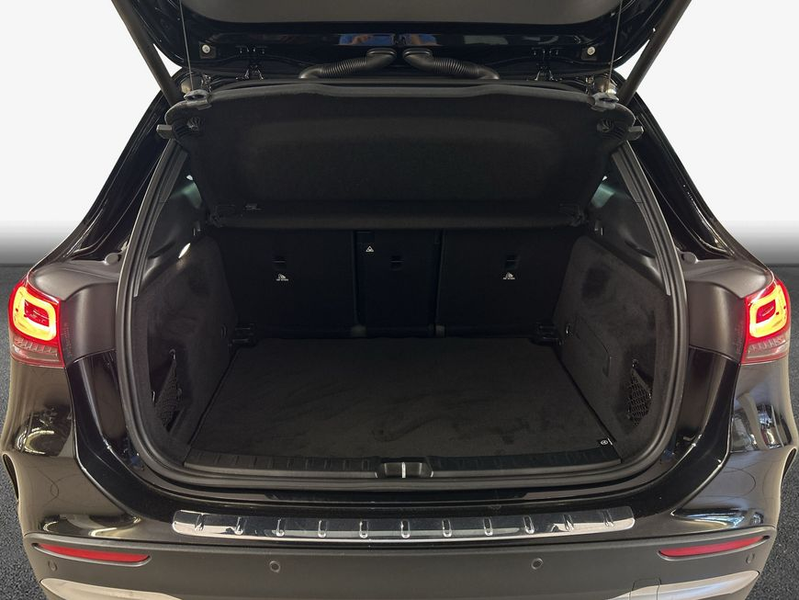 Mercedes-Benz GLA 35 AMG GLA — photo 8