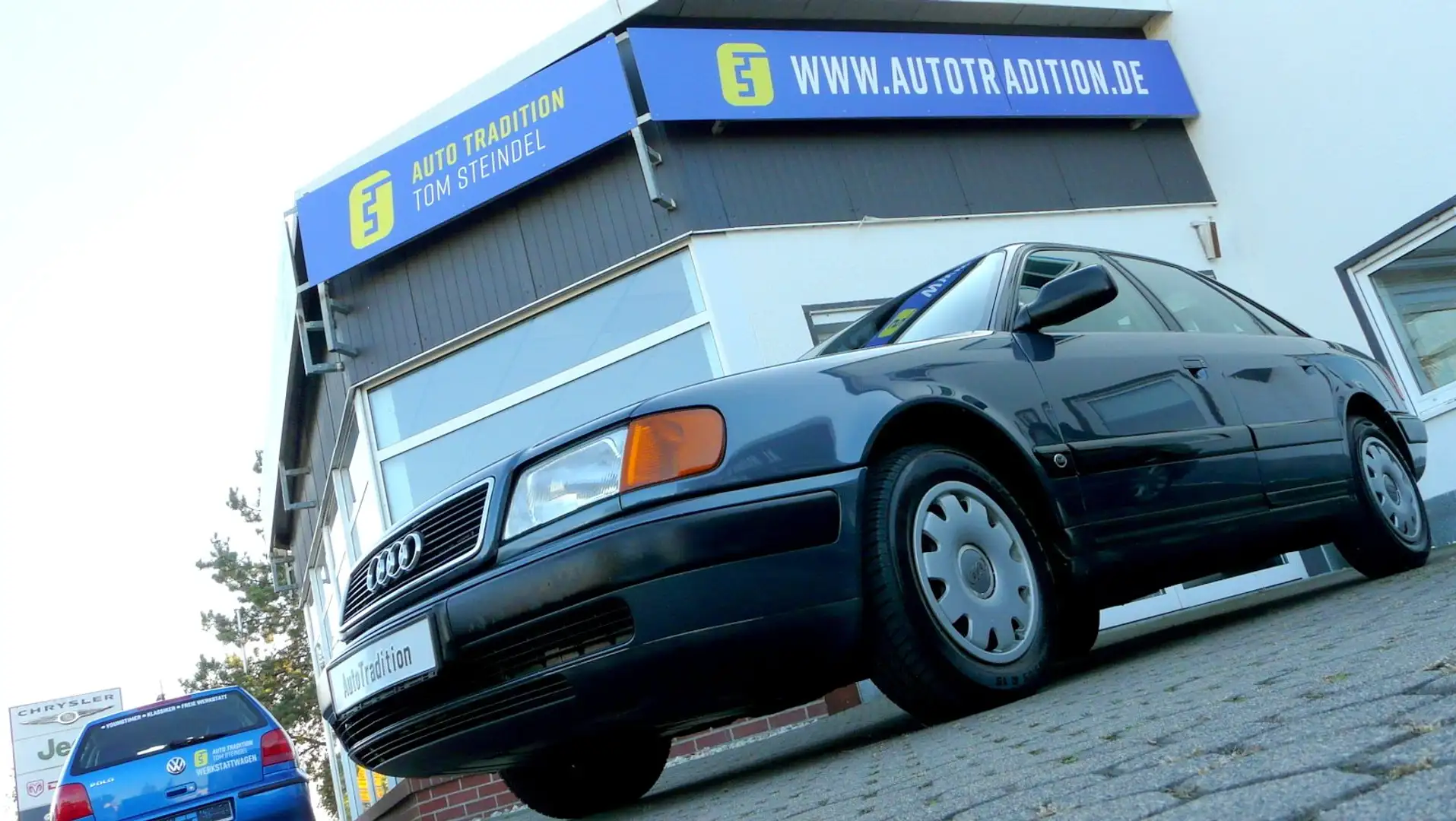 Audi 100 Audi 100 2.3 E - Erste Hand - Klima -Historie -AHK Grau - 1