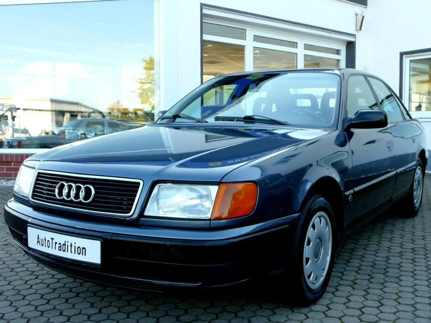 Audi 100 Audi 100 2.3 E - Erste Hand - Klima -Historie -AHK Grau - 2