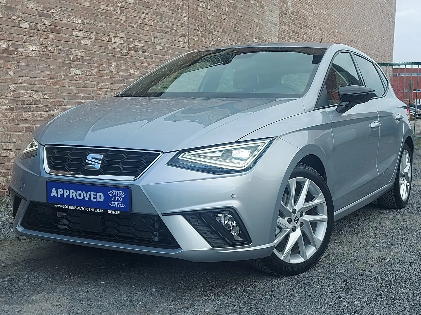 SEAT Ibiza 1.0 TSI FR Edition DSG Led/Acc/Navi/Kessy/Digital. Grijs - 1