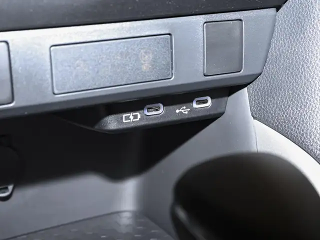 Toyota Yaris view 11