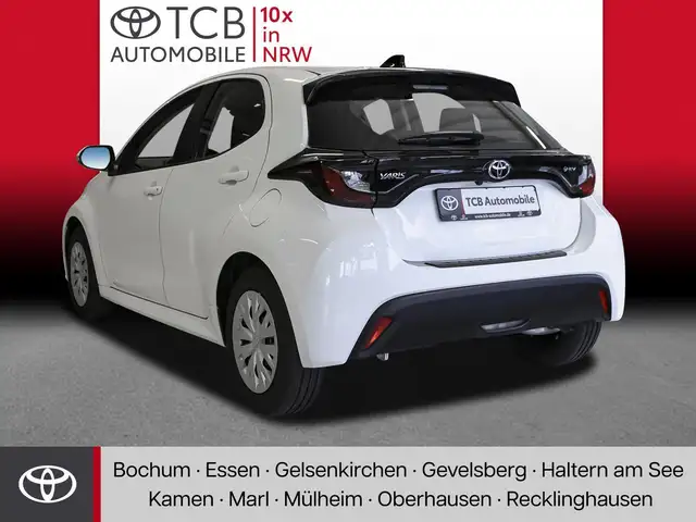 Toyota Yaris view 2