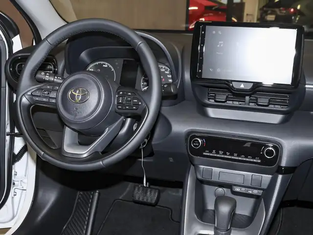 Toyota Yaris view 9