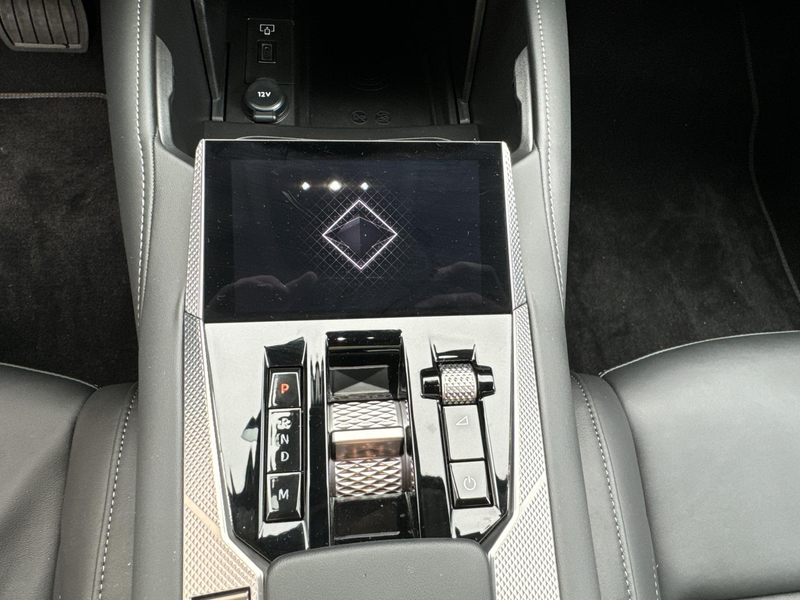 DS Automobiles DS 4 Rivoli NAVI+CARPLAY+SCHALTWIPPEN — photo 13