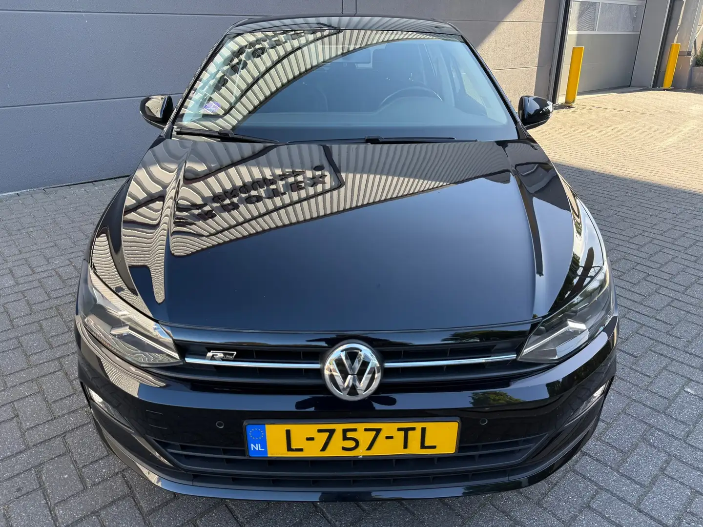Volkswagen Polo 1.0 TSI R-LINE Business*CRUISE*APK*NAP*NAVI*CARPLY Zwart - 2