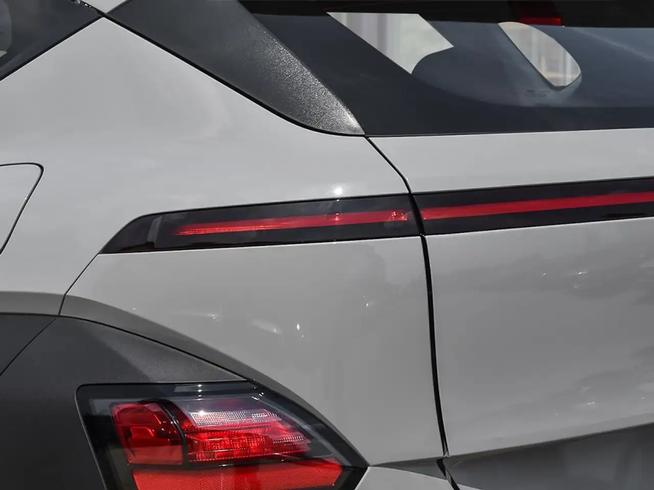 Hyundai KONA снимка Hyundai KONA