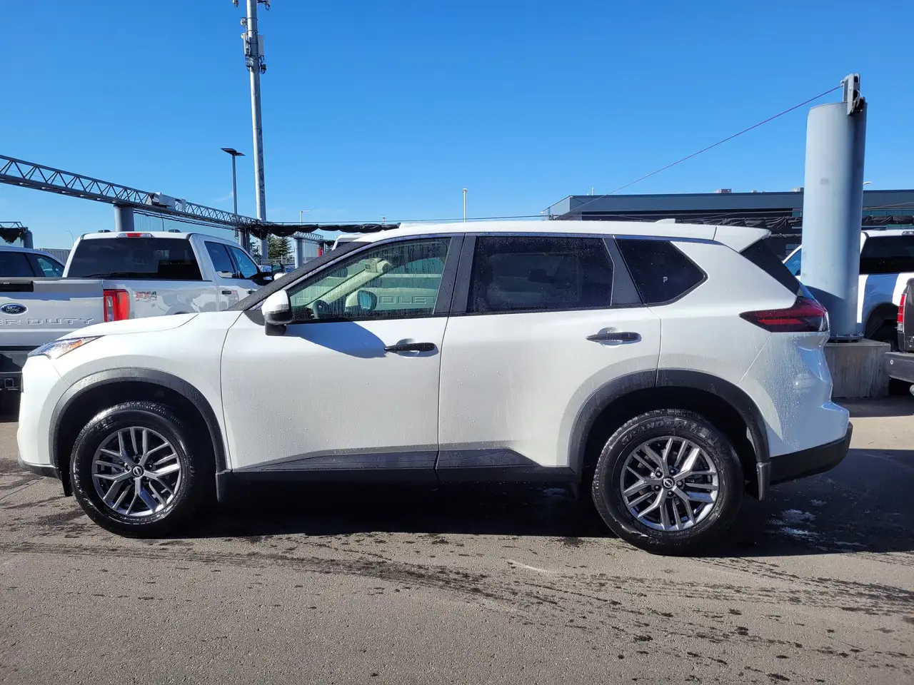 Nissan Rogue снимка Nissan Rogue