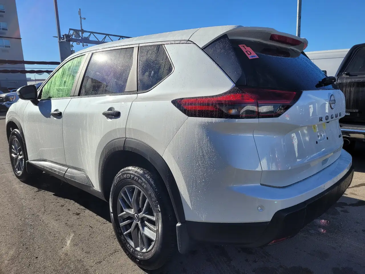 Nissan Rogue снимка Nissan Rogue
