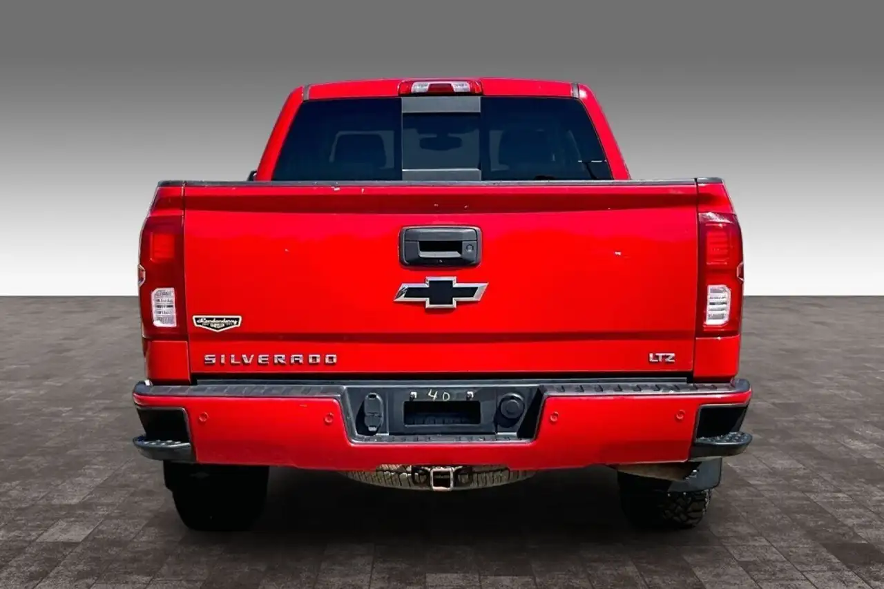 Chevrolet Silverado 1500 снимка Chevrolet Silverado 1500