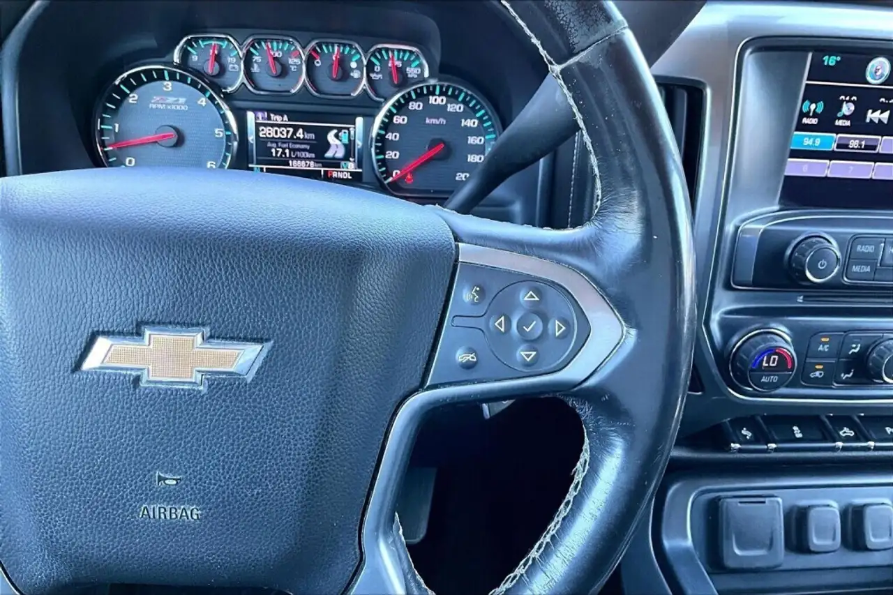 Chevrolet Silverado 1500 снимка Chevrolet Silverado 1500