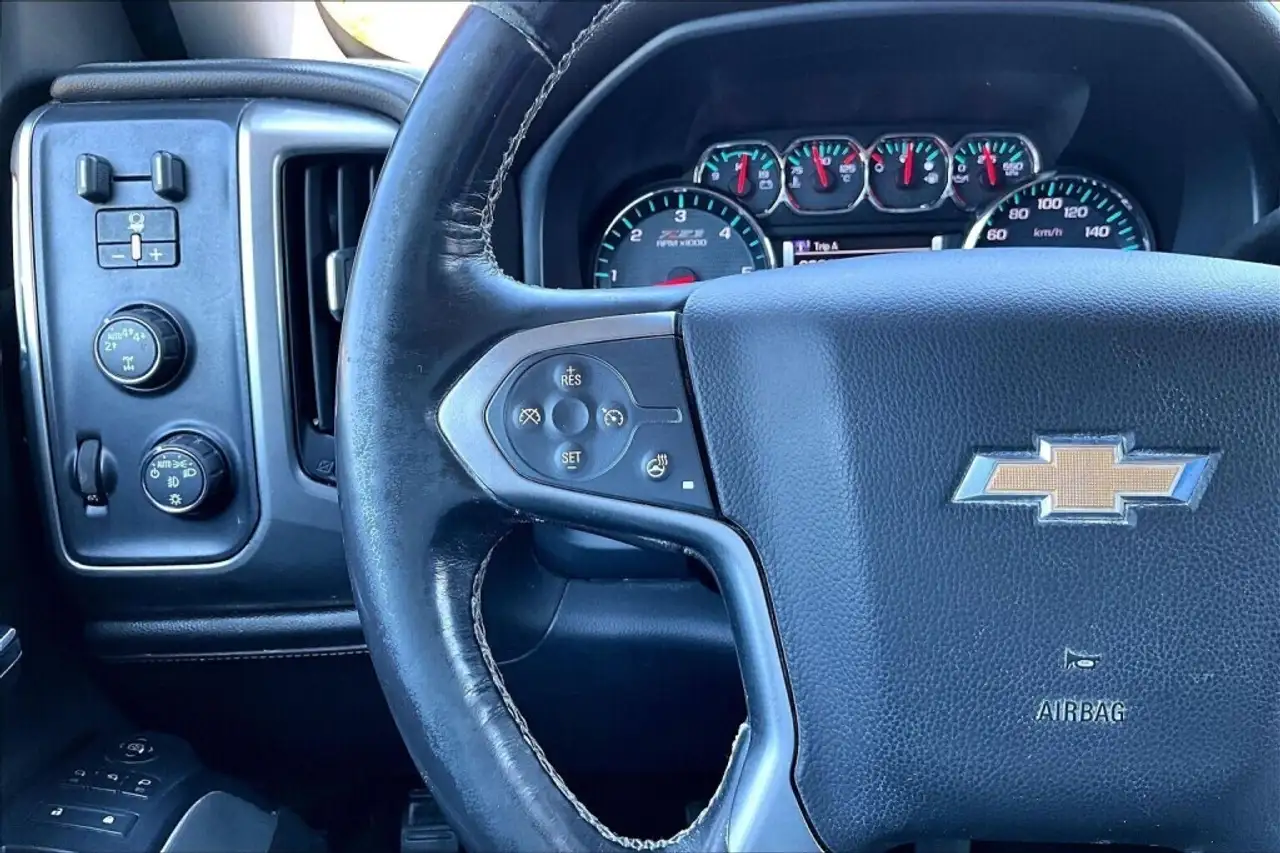 Chevrolet Silverado 1500 снимка Chevrolet Silverado 1500