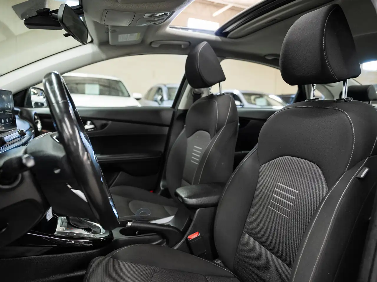 Kia Forte снимка Kia Forte