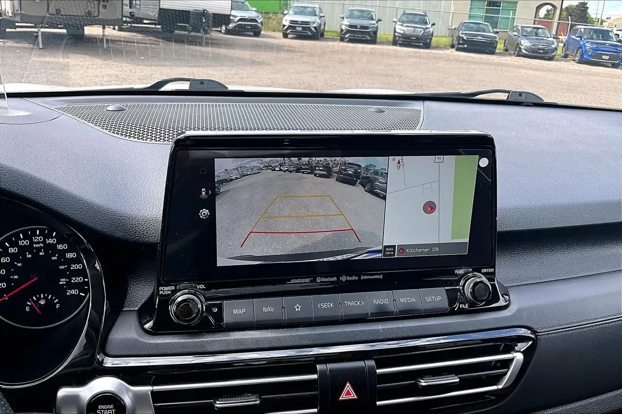 Kia Seltos снимка Kia Seltos