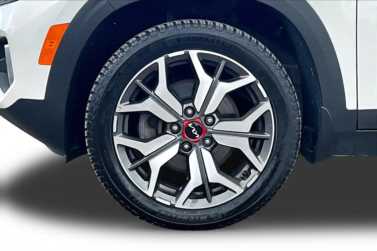 Kia Seltos снимка Kia Seltos