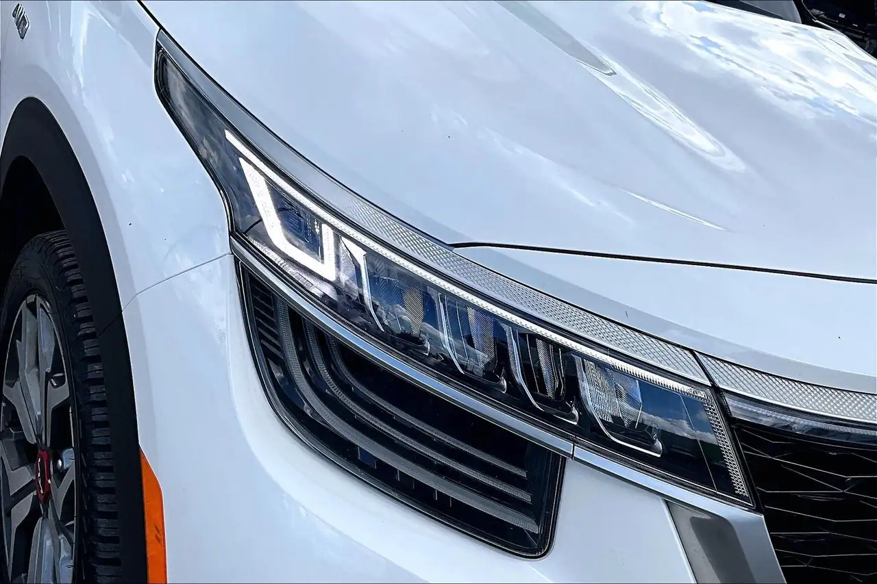 Kia Seltos снимка Kia Seltos