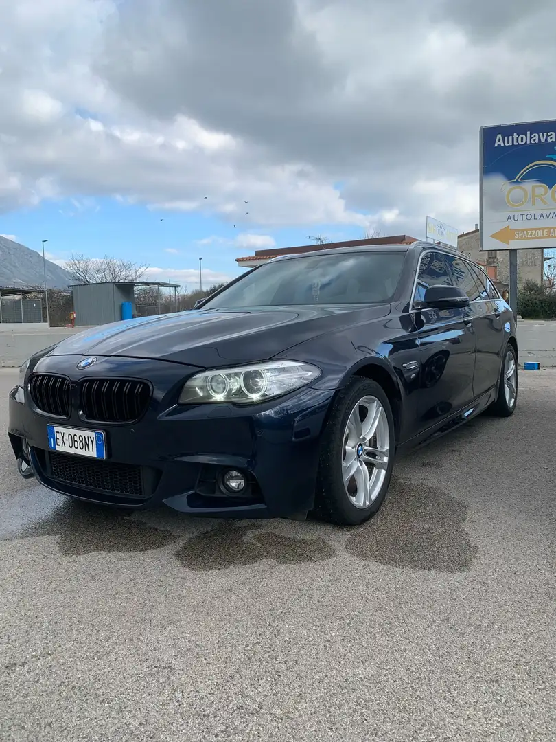 BMW 520 520d xDrive Touring Msport plava - 1