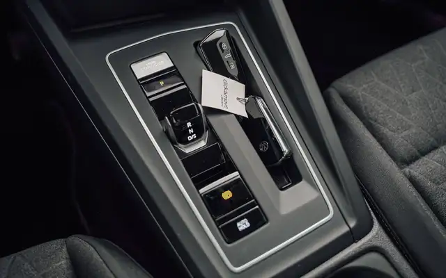 Volkswagen Golf view 20